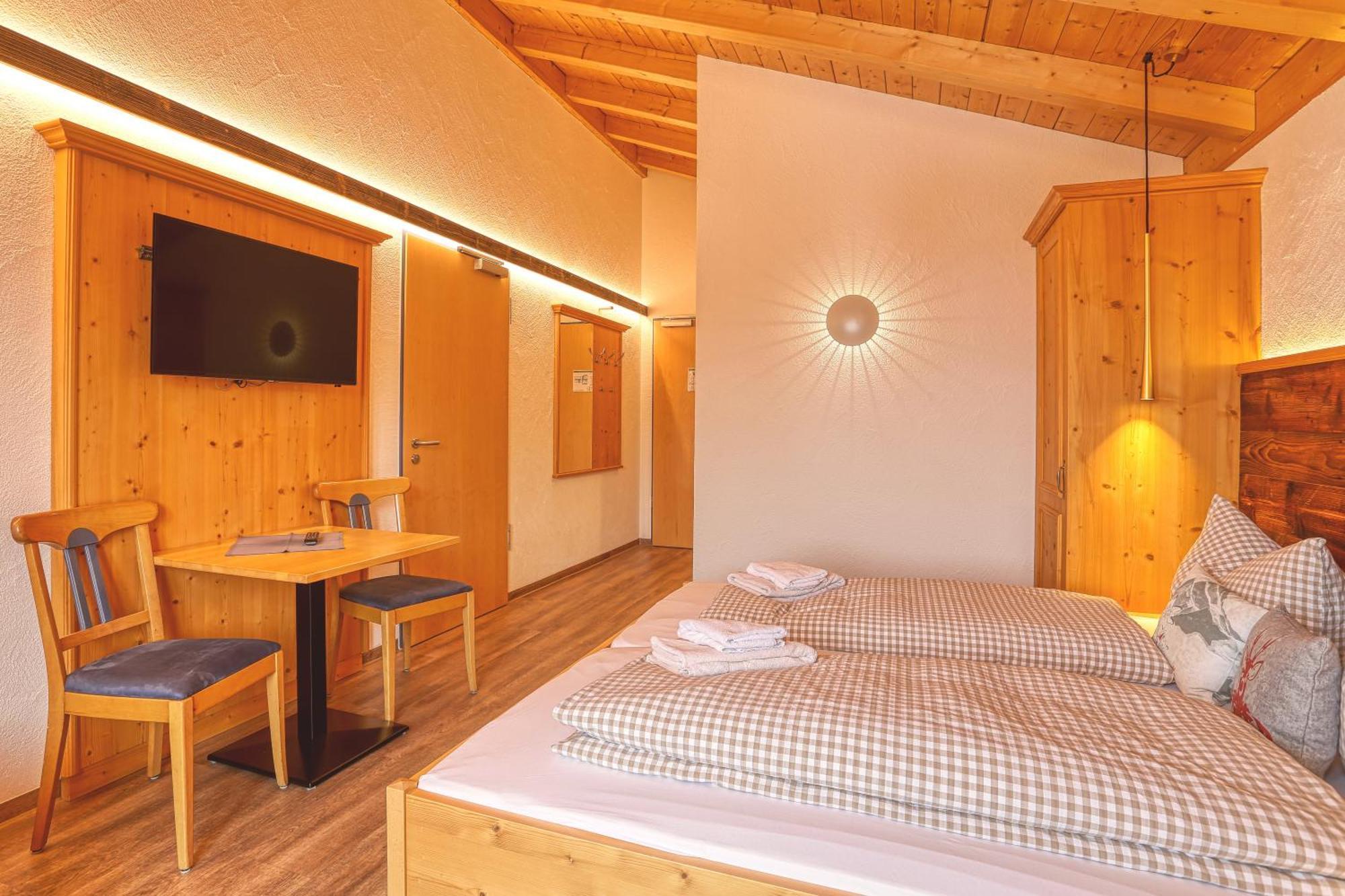 Berggasthof Sonne Allgaeu ซอนโทเฟิน ภายนอก รูปภาพ